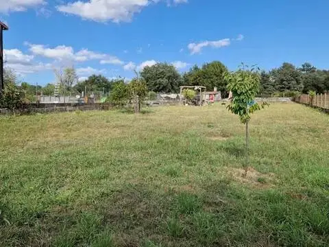 Terreno en A Carballeira (San Cibrao Das Viñas)