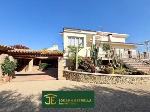 Casa en La Hoya-Almendricos-Purias