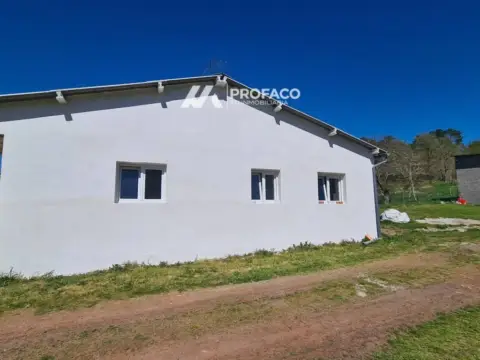 Casa en Negrelle (Maside)