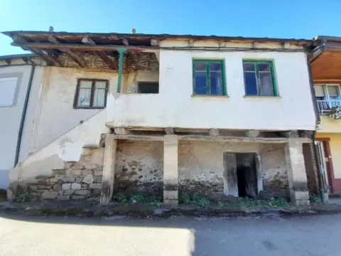 Casa rústica en Flores del Sil-La Martina
