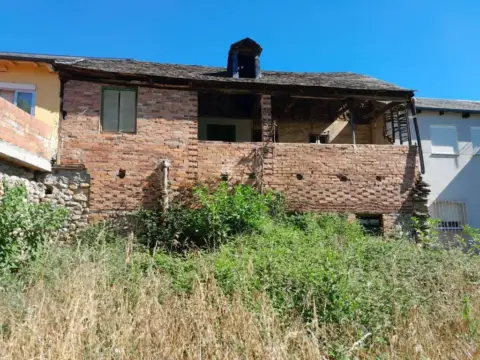Casa rústica en Flores del Sil-La Martina