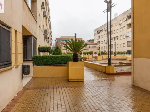 Piso en calle Alcalá la Real