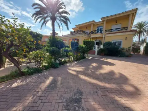 Chalet en Carrer José Antón Agulló