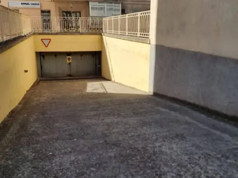 Garaje en calle de Felipe Solano Antelo