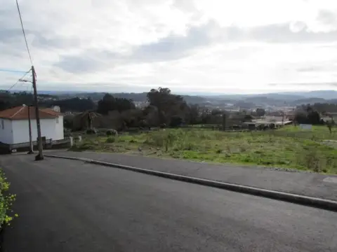 Terreno en calle Rua Vacarizas