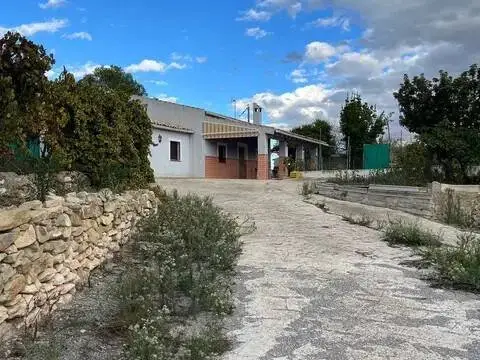 Casa rústica en calle Paraje El Zorro No Number