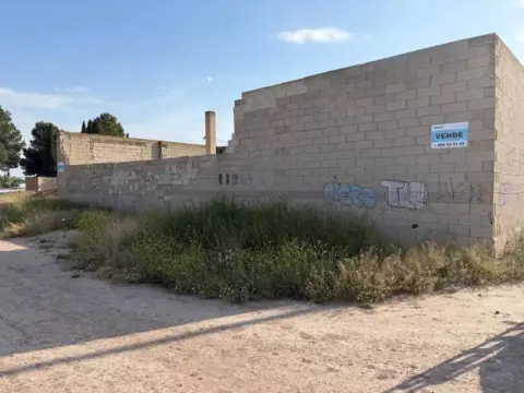 Terreno en Villena
