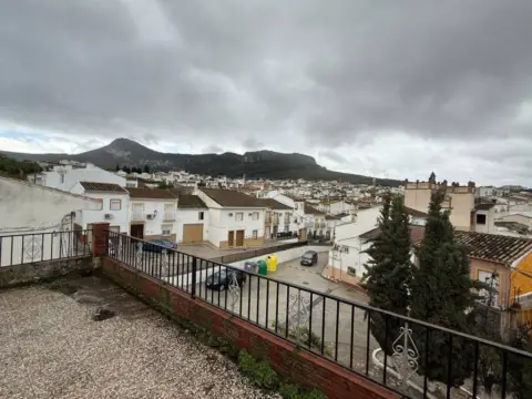 Casa adosada en Cuevas de San Marcos