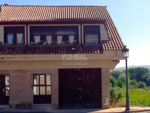 Casa adosada en Trasmiras