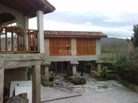Chalet en Paderne de Allariz