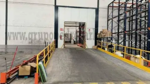 Nave industrial en Núcleo Urbano