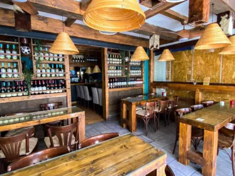 Local comercial en Parque de la Paloma