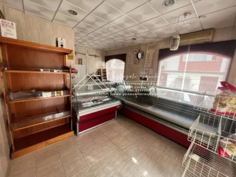 Local comercial en Lucena