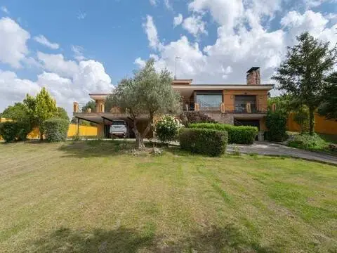 Chalet en Ciudalcampo-Fuente del Fresno
