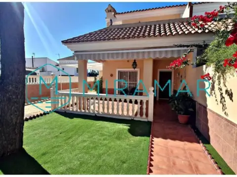 Chalet en Isla Cristina