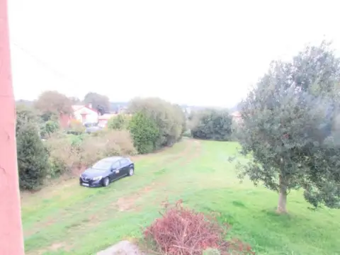 Terreno en calle de Castro