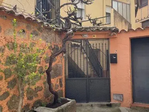 Casa adosada en Madrigal de La Vera