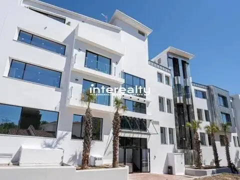 Local comercial en Benalmádena Pueblo