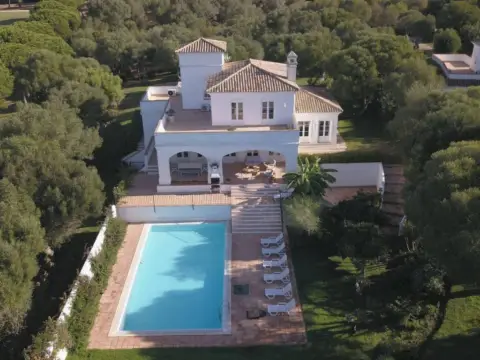 Casa en calle El Paraiso 1