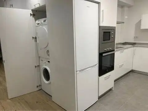 Piso en calle Avenida Juan Carlos I, 9