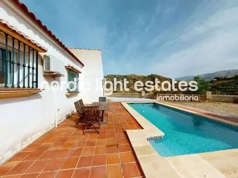 Casa rústica en Canillas de Albaida