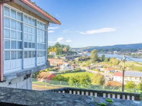 Casa en Fernández Ladreda-Ciudad de Piedra