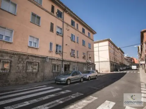 Piso en San Antonio-Estación-Las Hervencias