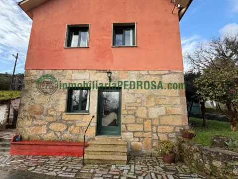 Casa en Fernández Ladreda-Ciudad de Piedra