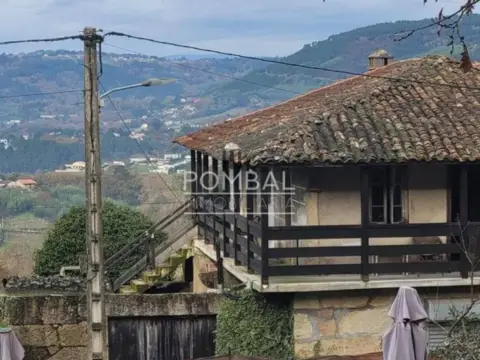 Casa en Toén