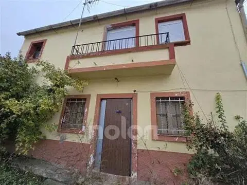 Casa adosada en Iznalloz