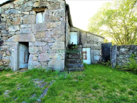 Casa rústica en Fornelos de Montes