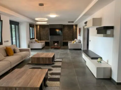 Casa en calle Nueva Andalucia