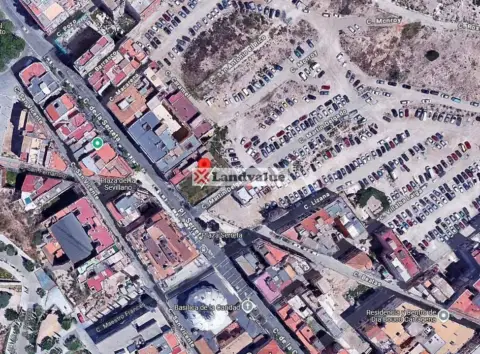 Terreno en Plaza de la Serreta