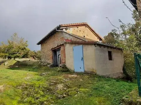 Casa rústica en Camino de la Iglesia