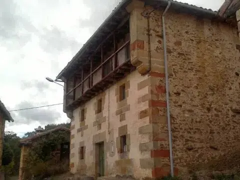 Casa rústica en Manzanedo