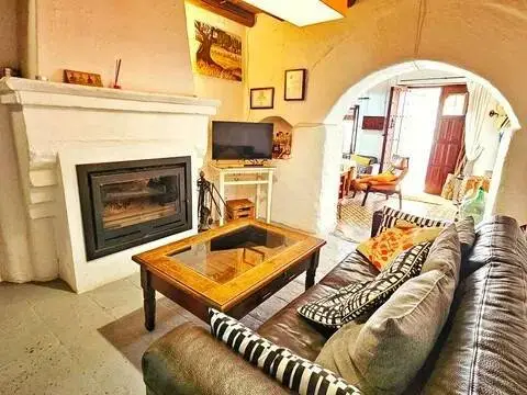 Casa rústica en calle de Isidoro Díaz