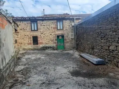 Casa en calle Poblado Reinosilla, 17