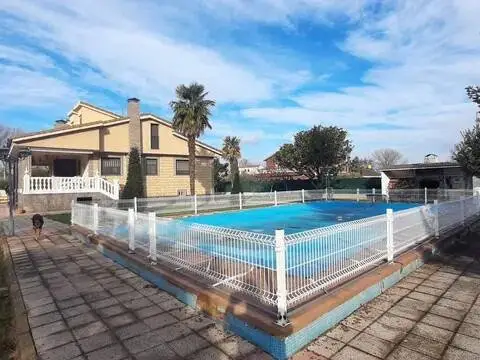 Chalet en Albelda de Iregua