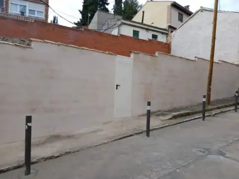 Terreno en calle de Medina