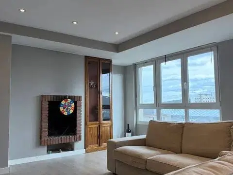 Piso en calle calle Patricia Urquiola, 2