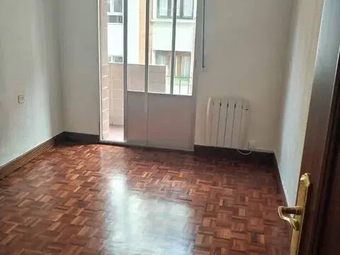 Piso en calle calle Almirante Martin de Vallecilla No Number