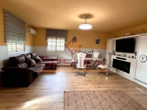 Chalet en Almendralejo