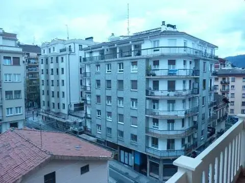 Piso en calle de Cipriano Larrañaga