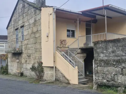 Casa en Leiro (Capital)