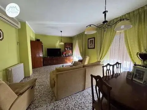 Casa adosada en Carrión de Calatrava