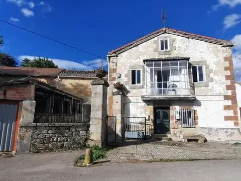 Casa rústica en Barrio del Corconte