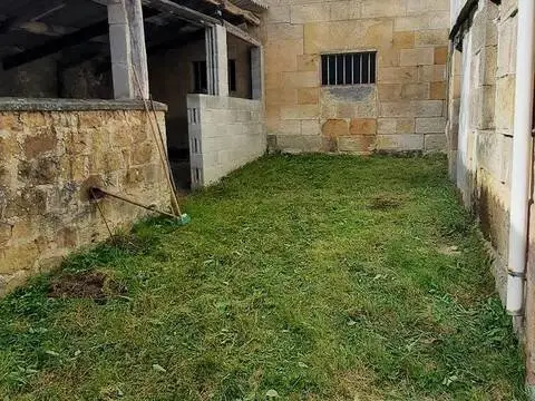 Casa rústica en Barrio del Corconte