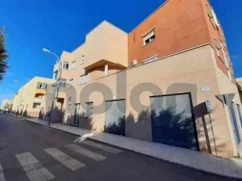 Local comercial en La Gangosa