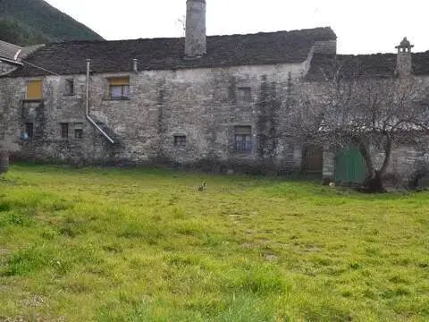 Casa rústica en calle Única