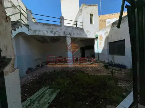 Chalet en Almendralejo